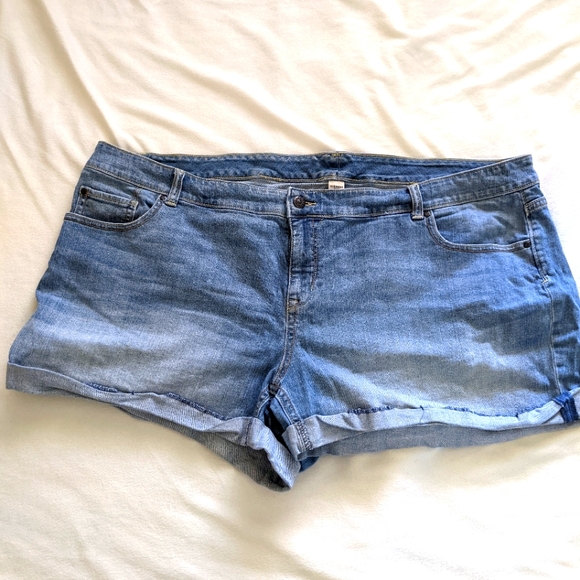 Old Navy denim shorts 22w - Picture 1 of 4
